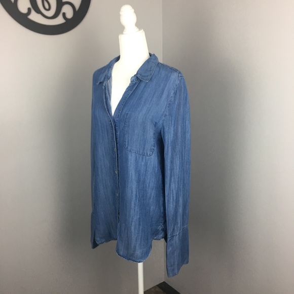 Velvet Heart Tops - 💕 Velvet Heart tencel chambray button up tunic